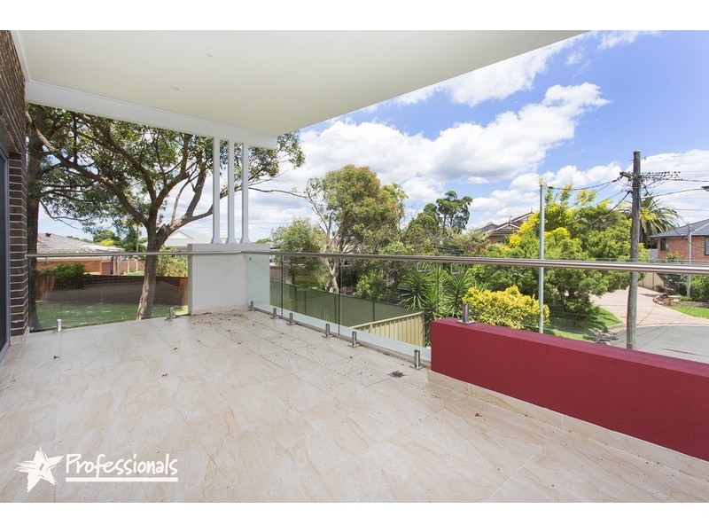 10 Kenneth Avenue, Panania NSW 2213