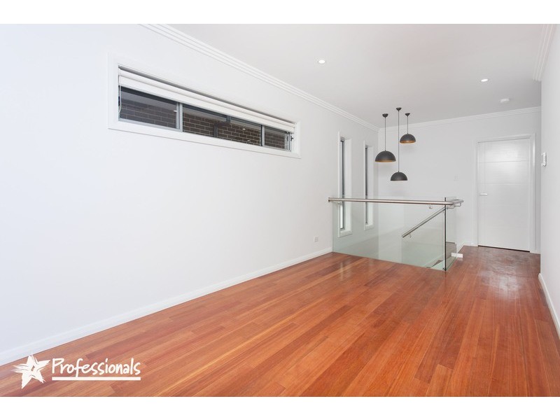 10 Kenneth Avenue, Panania NSW 2213