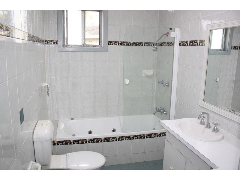 3/24 Mae Crescent, Panania NSW 2213