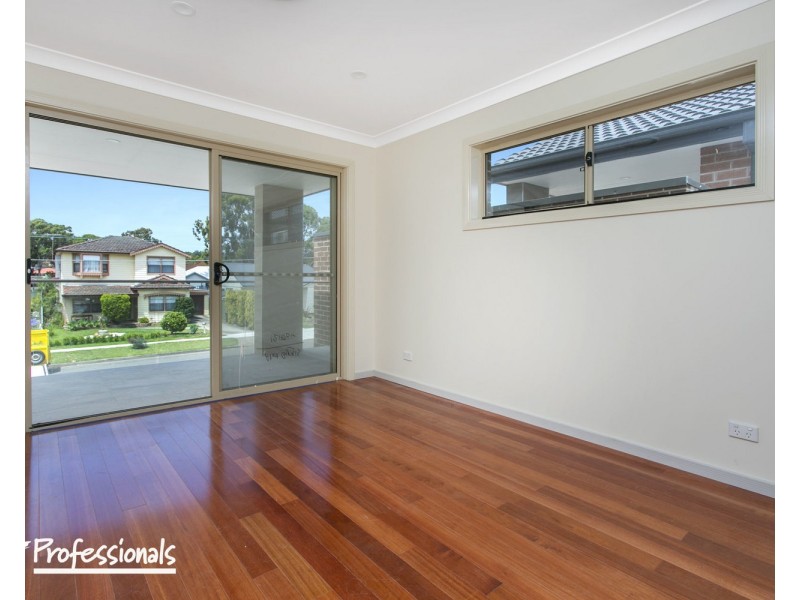 8A Panania Avenue, Panania NSW 2213