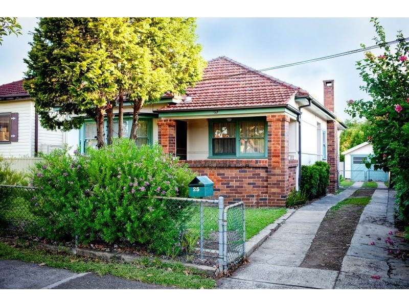 25 Beaconsfield Street, Revesby NSW 2212