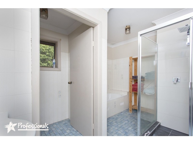 85 Thomas Street, Picnic Point NSW 2213