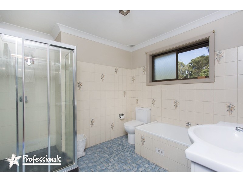 85 Thomas Street, Picnic Point NSW 2213