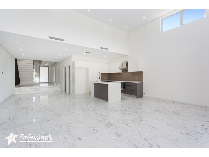 35 Vega Street, Revesby NSW 2212