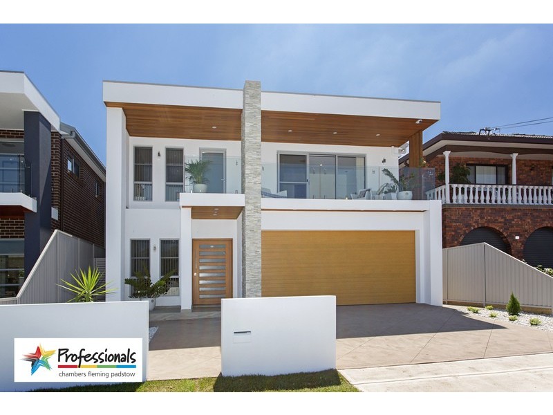 16 Flinders Road, Georges Hall NSW 2198