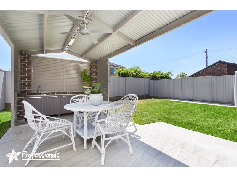 16 Flinders Road, Georges Hall NSW 2198