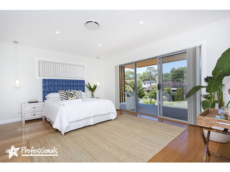 16 Flinders Road, Georges Hall NSW 2198
