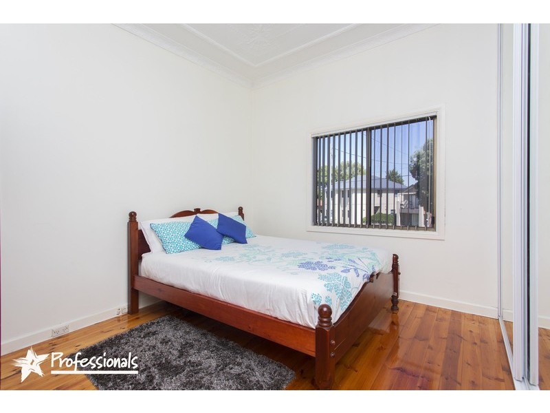 40 Bonds Road, Roselands NSW 2196