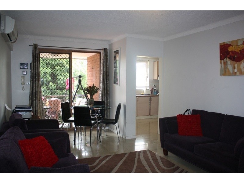 24/7 Myers Street, Roselands NSW 2196