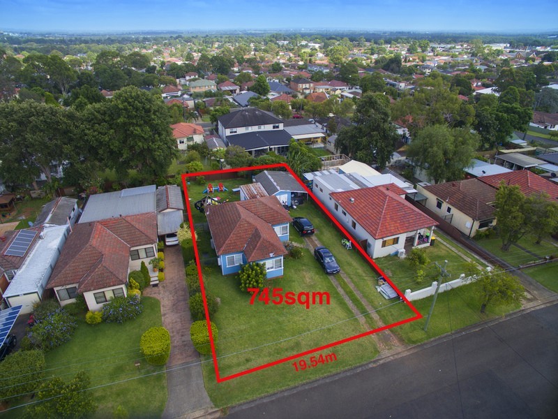 72 Malvern Street, Panania NSW 2213