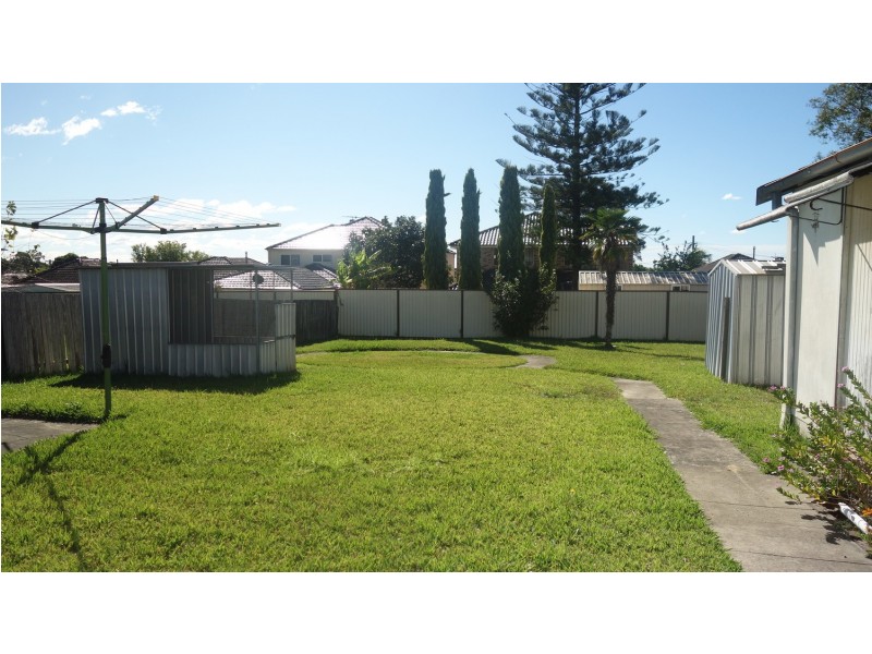 12 Windsor Road, Padstow NSW 2211