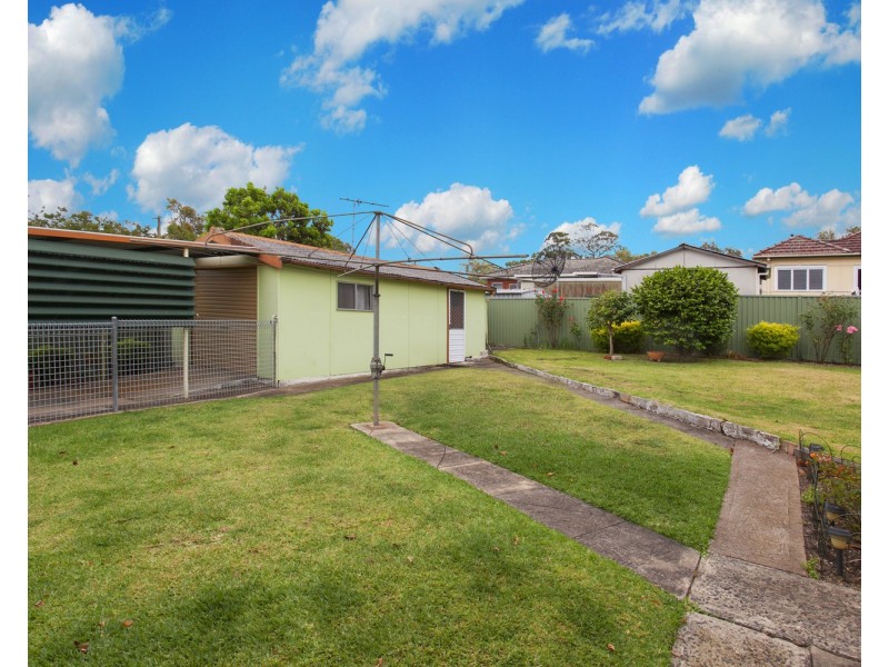 26 Donald Street, Picnic Point NSW 2213