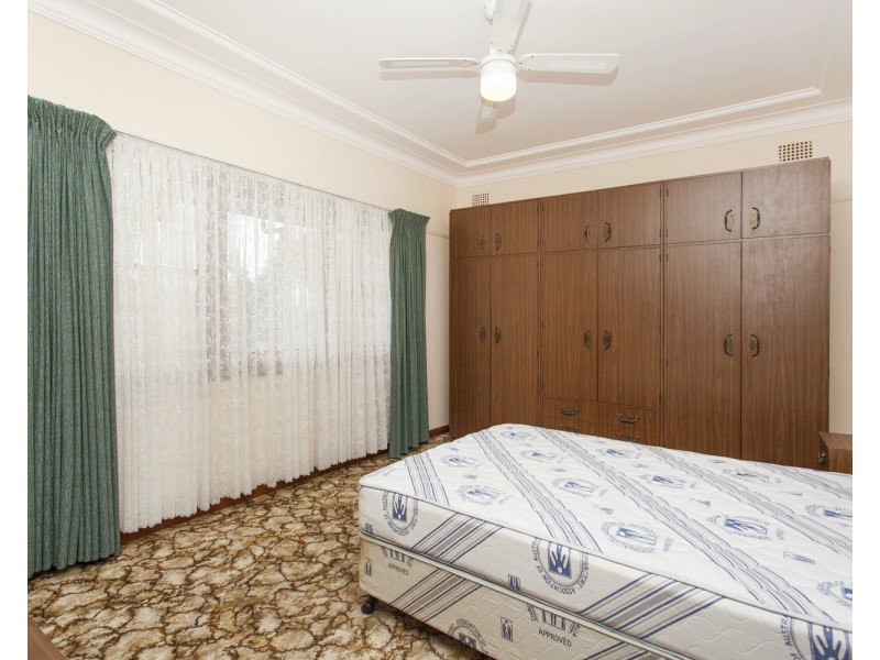 26 Donald Street, Picnic Point NSW 2213