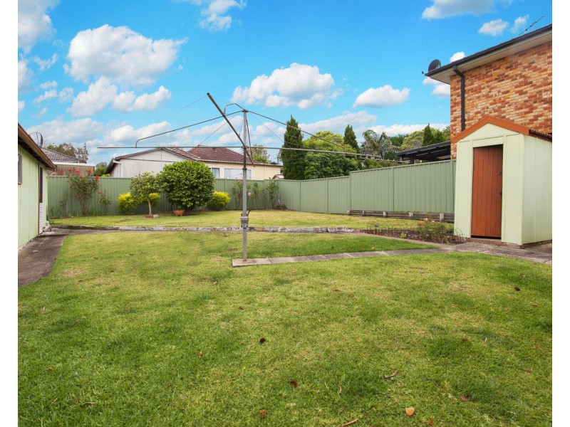 26 Donald Street, Picnic Point NSW 2213