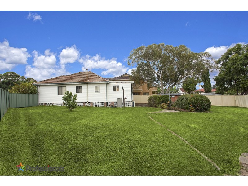 2 Astley Avenue, Padstow NSW 2211