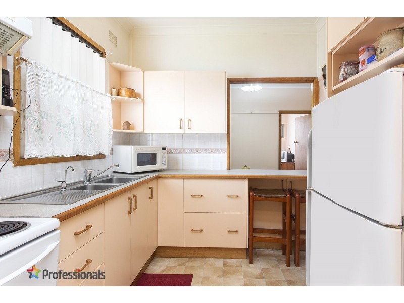 2 Astley Avenue, Padstow NSW 2211