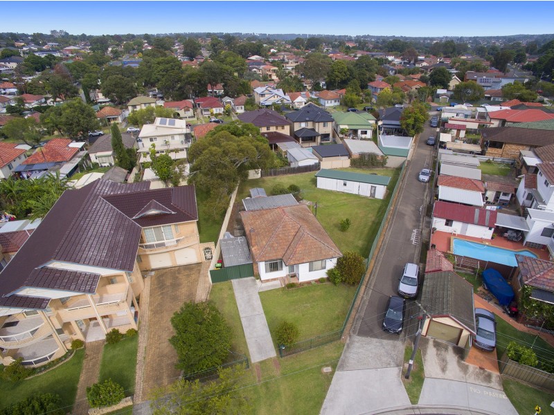 2 Astley Avenue, Padstow NSW 2211