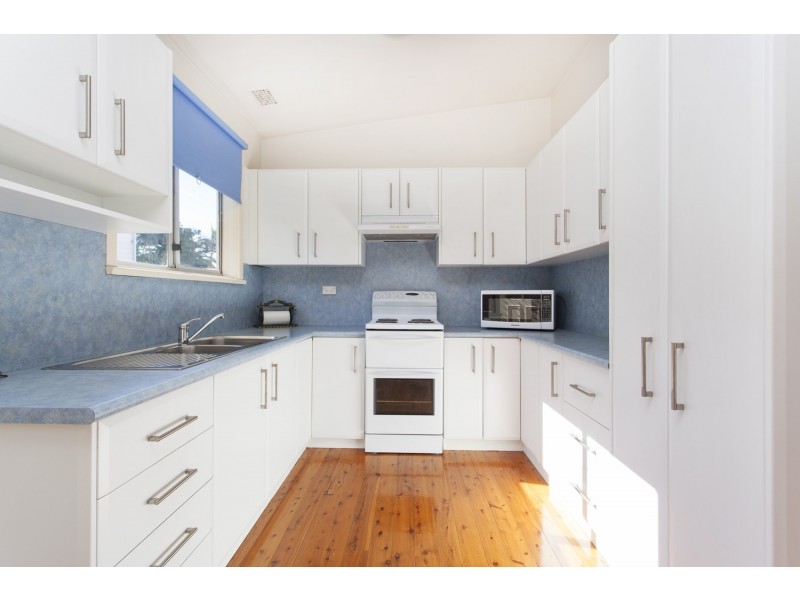 28 Glencorse Avenue, Milperra NSW 2214