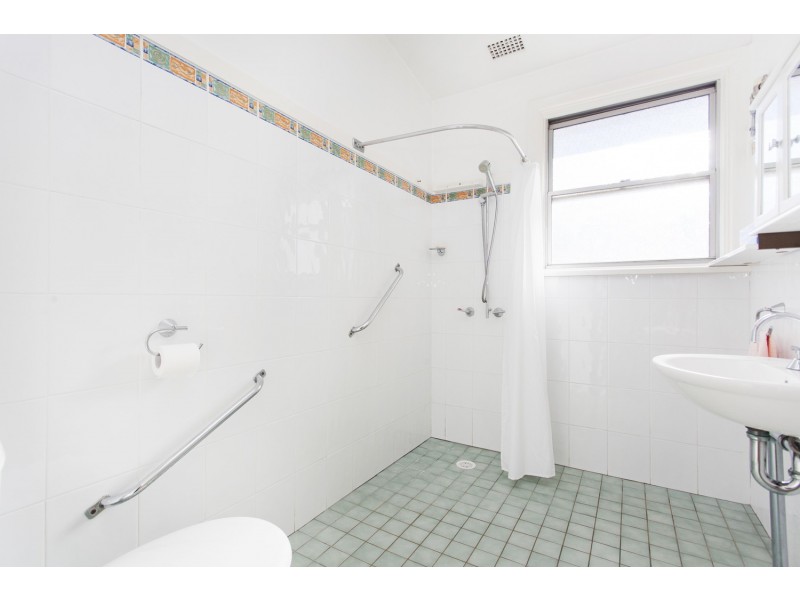 28 Glencorse Avenue, Milperra NSW 2214
