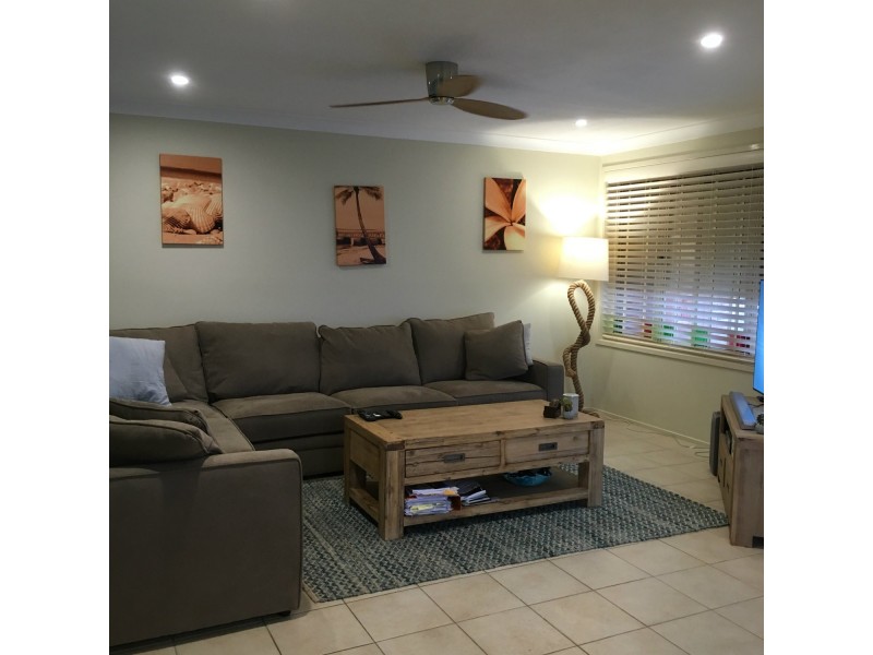 8 Thow Place, Currans Hill NSW 2567