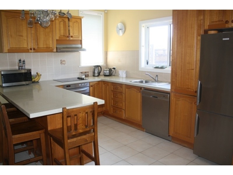 27 Apex Avenue, Picnic Point NSW 2213