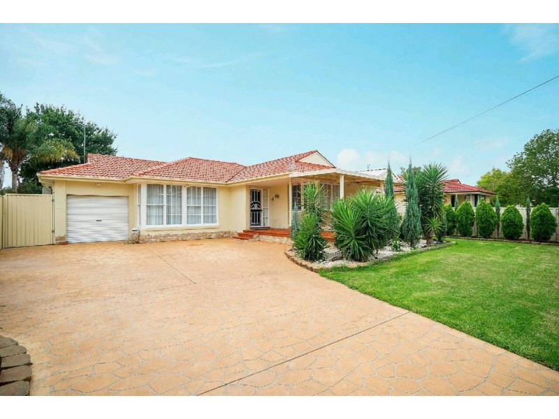 36 Jacaranda Crescent, Casula NSW 2170