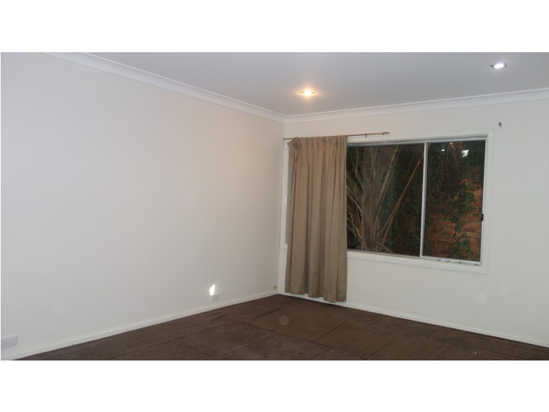 37 Burbank Avenue, Picnic Point NSW 2213