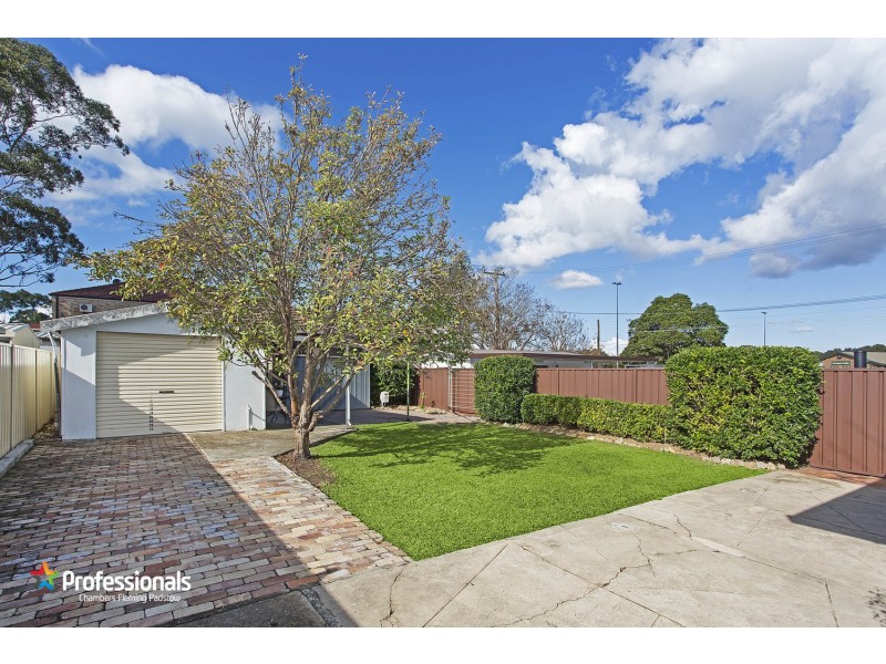 208 Horsley Road, Panania NSW 2213