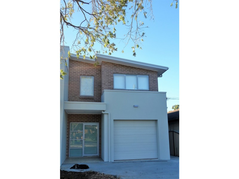 7 Pozieres Avenue, Milperra NSW 2214