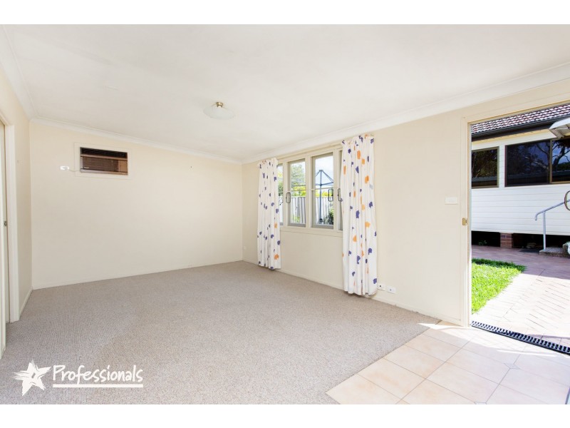 5 Henderson Avenue, Panania NSW 2213