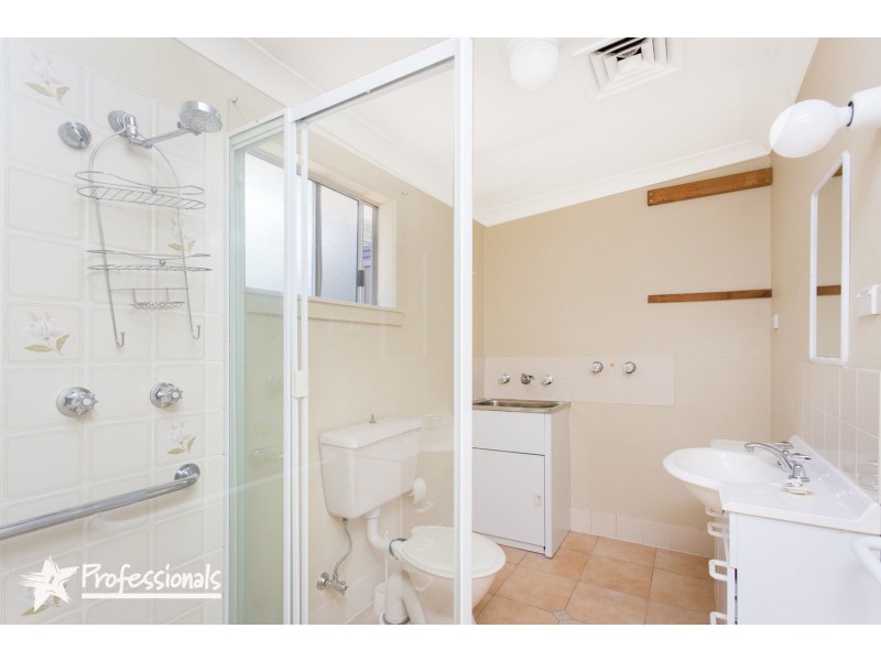 5 Henderson Avenue, Panania NSW 2213