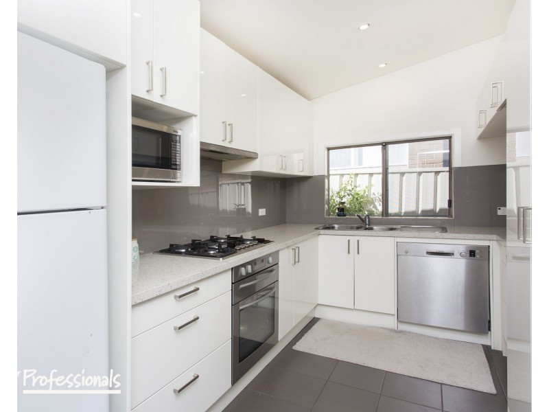 40 Bonds Road, Roselands NSW 2196