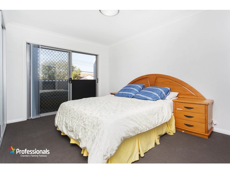 1/190 Lambeth Street, Picnic Point NSW 2213