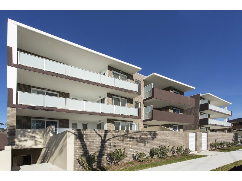 18/13-17 Peake Parade, Peakhurst NSW 2210