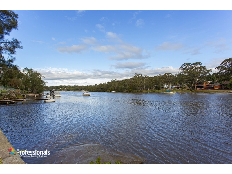 37 Burbank Avenue, Picnic Point NSW 2213