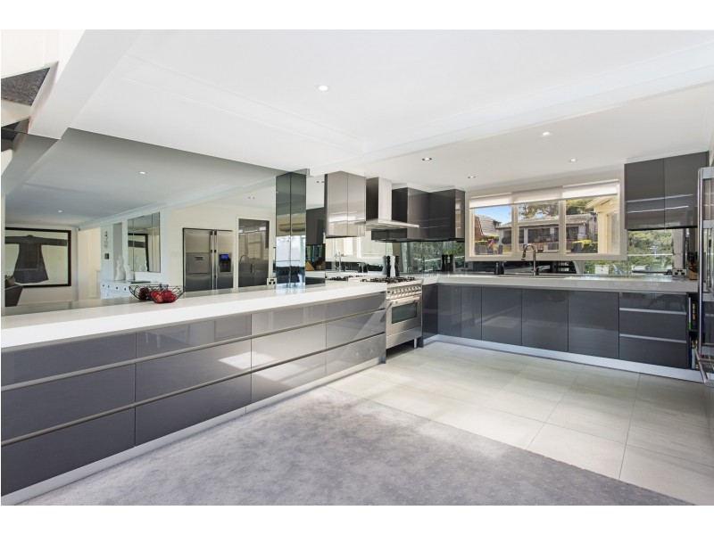 590 Henry Lawson Drive, East Hills NSW 2213