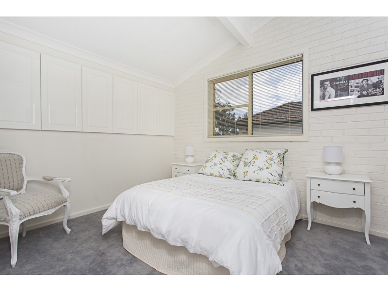 590 Henry Lawson Drive, East Hills NSW 2213