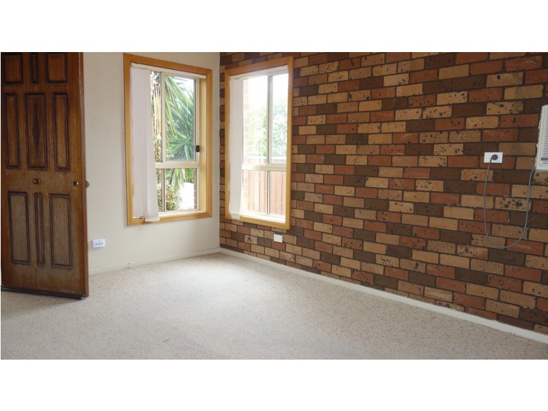 17 Knight Avenue, Panania NSW 2213