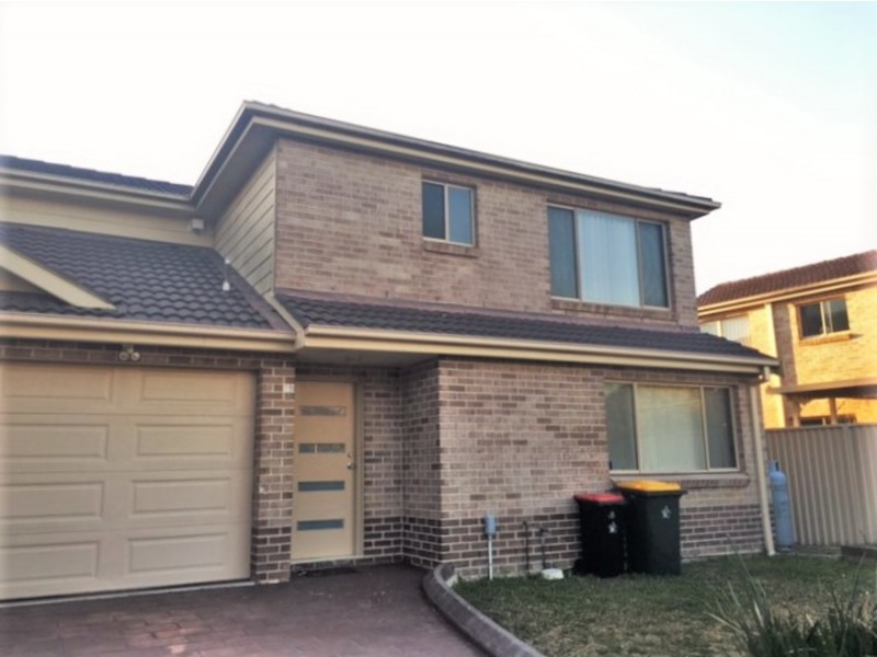 1B Broe Avenue, East Hills NSW 2213