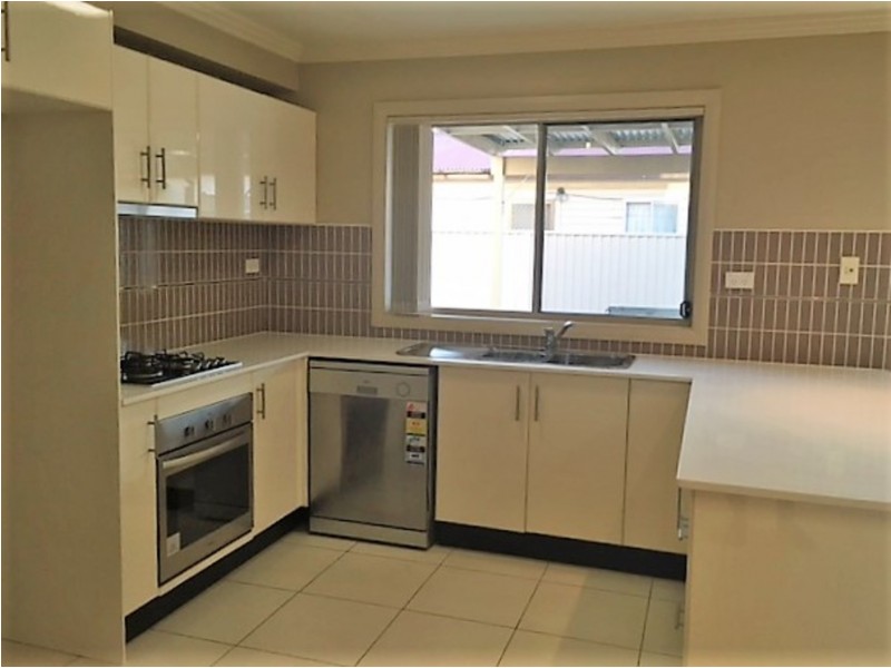 1B Broe Avenue, East Hills NSW 2213