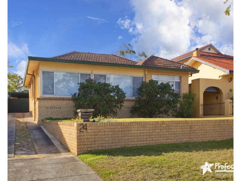 24  Doris Street, Picnic Point NSW 2213