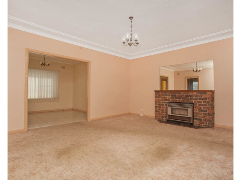 24  Doris Street, Picnic Point NSW 2213