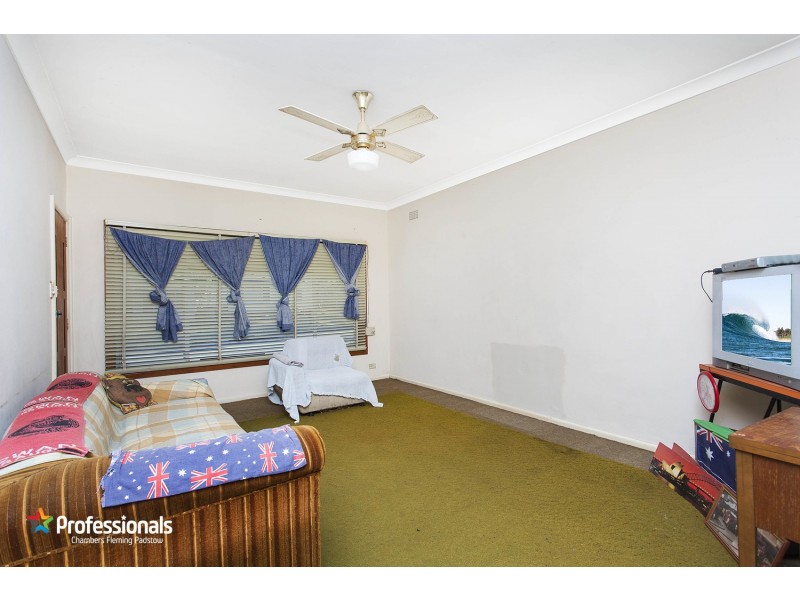 39 Toby Crescent, Panania NSW 2213