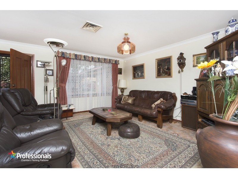 92 Victor Avenue, Picnic Point NSW 2213