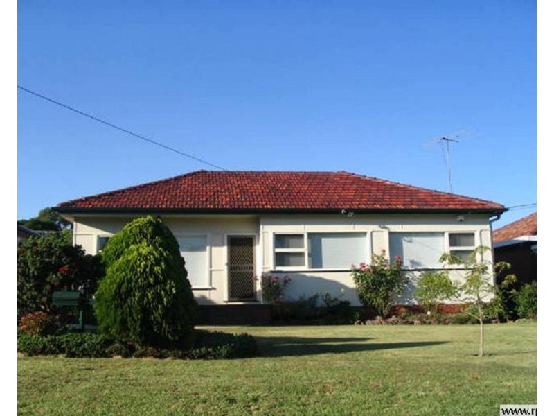 28 Alliance Avenue, Revesby NSW 2212