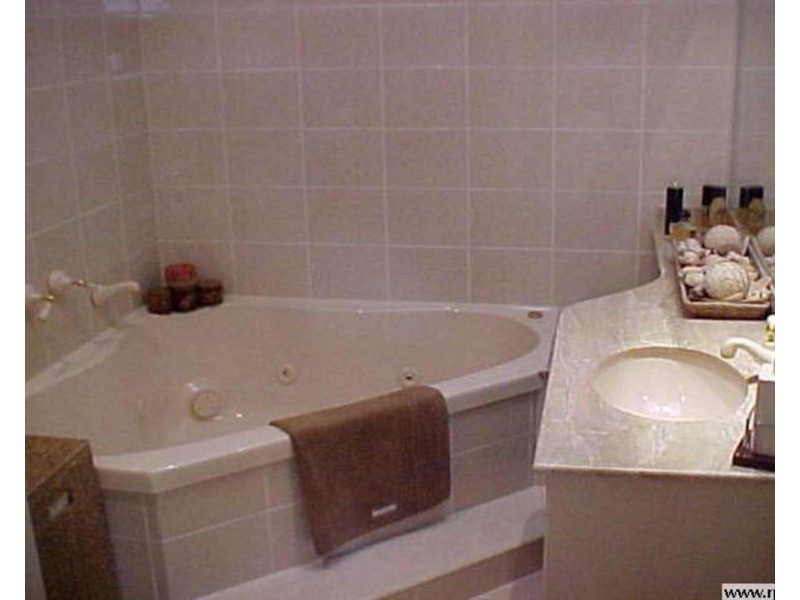 28 Alliance Avenue, Revesby NSW 2212