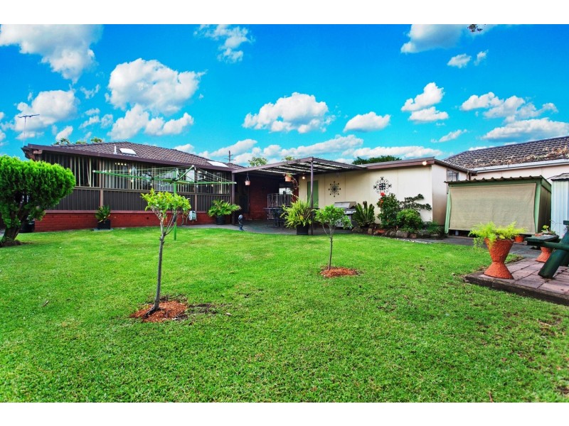 8 Warlencourt Avenue, Milperra NSW 2214