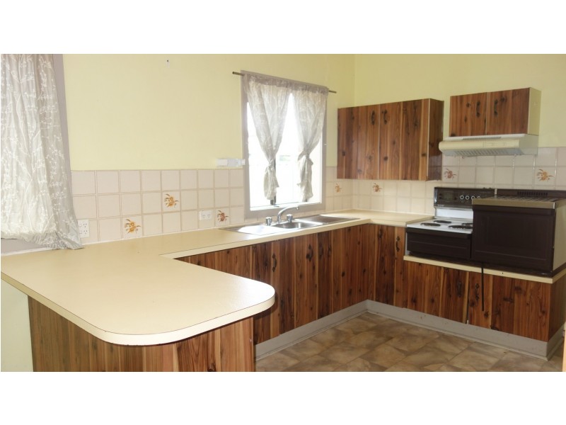 8 Hinemoa Street, Panania NSW 2213