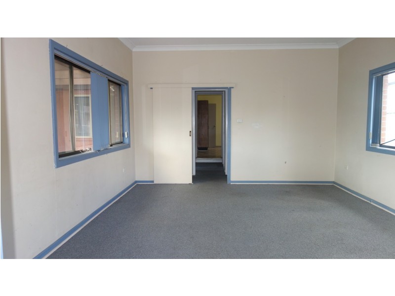 8 Hinemoa Street, Panania NSW 2213