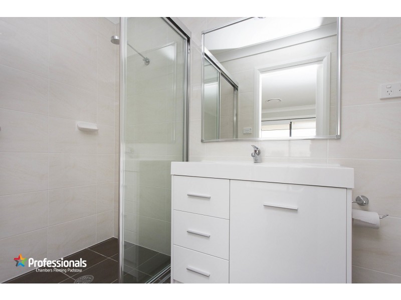 11 Drake Street, Panania NSW 2213